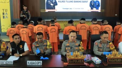 Kapolres Tulang Barat pimpin Gelar Konferensi Pers Akhir Tahun 2024