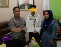 Ponaan dianiaya,bibi Kandung Lapor polisi,diduga pelaku belum ditindak