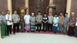 Kapolsek Tumijajar Polres Tubaba Beserta Personil Laksanakan Giat Sholat Tarawih Keliling