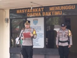 Komitmen Kuatkan Sinergitas TNI-Polri, Kapolres Tulang Bawang Barat Pimpin Apel Bersama di Polsek Tumijajar