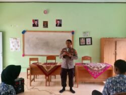 Satbinmas Polres Tulang Bawang Binluh Tentang Bullying Kepada Pelajar SMP Bina Bhakti, Ini Tujuannya