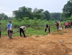 Kanit Binmas Polsek Lambu Kibang Bersama Warga Binaan Melaksanakan kegiatan Gotong Royong