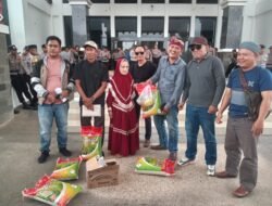 Aksi keras, Hati lembut Wartawan Tubaba Peduli Lansia