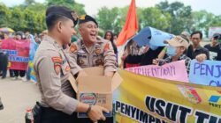Seyum di Tengah Aspirasi : Polisi dan Warga Bersatu dalam Kehangatan