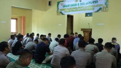 Polres Tulang Bawang Barar Gelar Sholat Ghaib dan doa bersama untuk Korban Bencana Aceh, Sumut, dan Sumbar dan Jatim