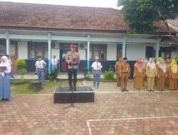 Police Go to School, Kasat Reskrim Polres Tulang Bawang Barat jadi Inspektur Upacara di SMAN 1 Tulang Bawang Tengah