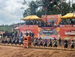 Personil Polsek Gunung Agung Amankan Kejuaraan Grasstrack Championship Motorace 2026