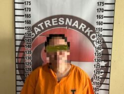 Digerebek Senja Hari, Ibu Rumah Tangga Di Tulang Bawang Simpan Sabu, Satresnarkoba Bongkar Transaksi Gelap Di Way Dente