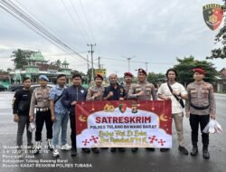 Sat Reskrim Polres Tulang Bawang Barat Tebar Kepedulian, Berbagi Takjil di Jalan Raya Panaragan Jaya