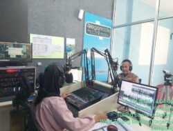 Kapolsek Tulang Bawang Tengah Sampaikan Pesan Imbauan Kamtibmas Lewat Radio Elegan