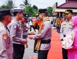 Estafet Komando Di Sai Bumi Nengah Nyappur! Prosesi Farewell Parade Dan Penyerahan Tunggul Kesatuan Polres Tulang Bawang Berlangsung Spektakuler!