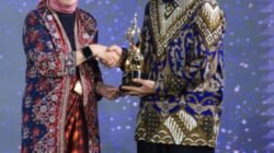 PEMKAB TULANG BAWANG RAIH APRESIASI DAERAH PEDULI LAYANAN PUBLIK DAN KETERBUKAAN INFORMASI