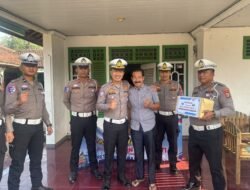 Sambut Hari Lalu Lintas ke-71, Polres Tulang Bawang Barat Anjangsana dan Berikan Bantuan untuk Purnawirawan serta Warakawuri
